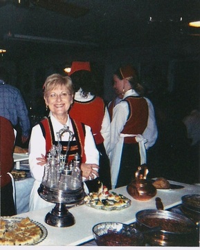 smorgasbord festivity waitresses worn bunads norwegian hostesses occasion adding costumes colorful traditional